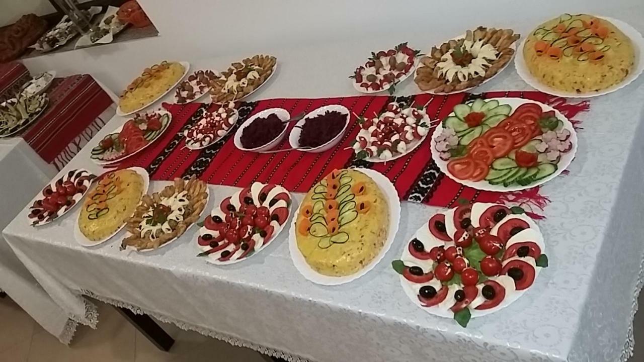 Pensiunea Poiana Soarelui Brates Exterior foto