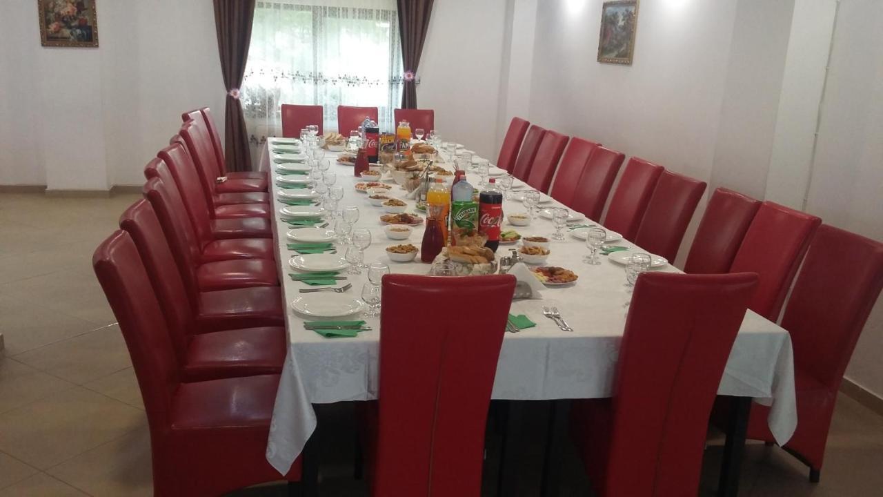 Pensiunea Poiana Soarelui Brates Exterior foto